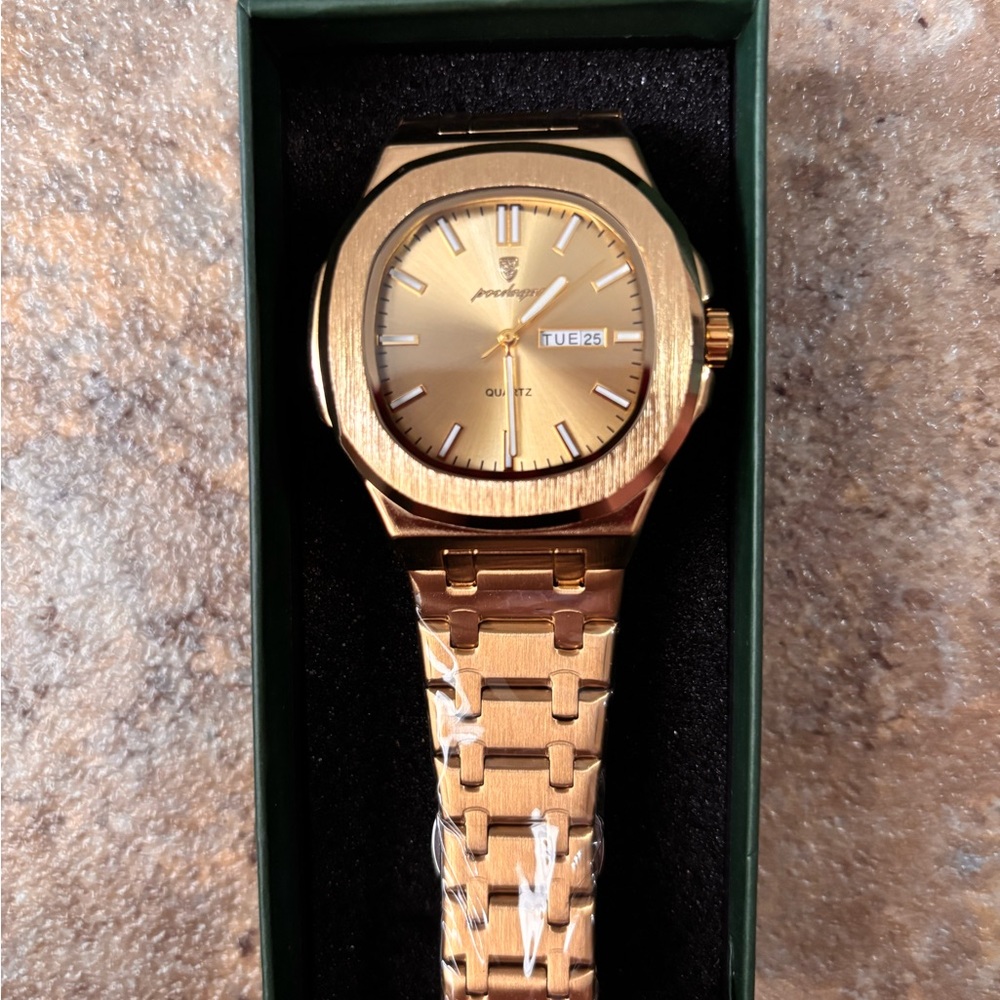 Gold Men's Quartz Watch
